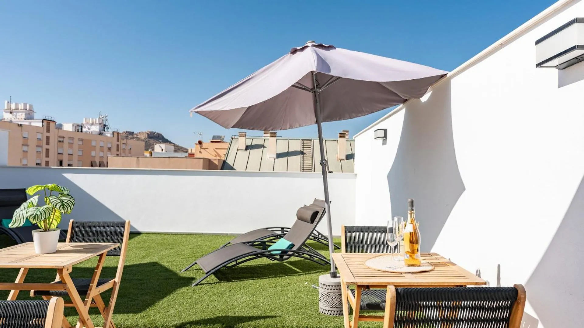 Malagasuite Comfortable Home Apartments