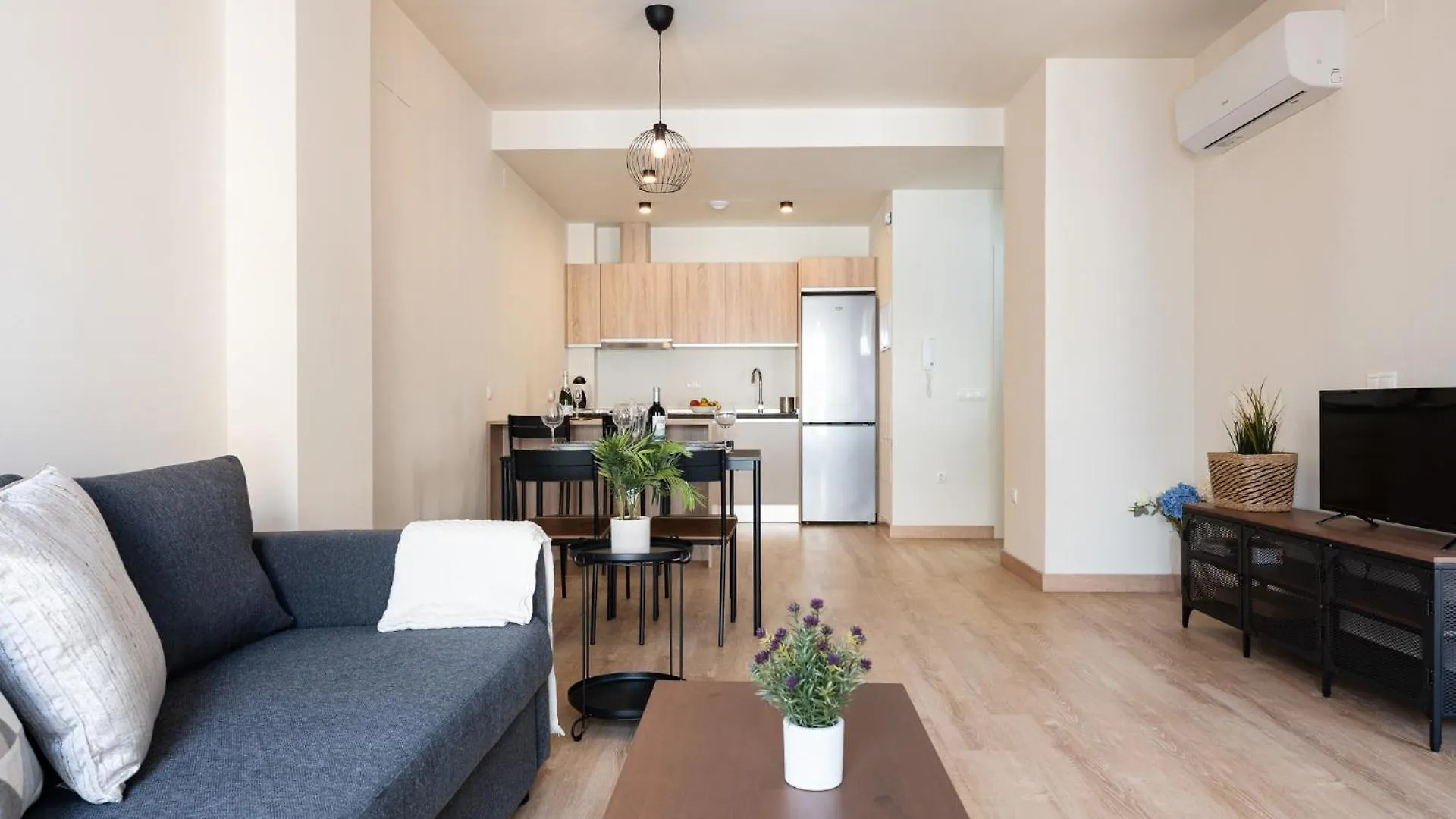 Malagasuite Comfortable Home Apartments