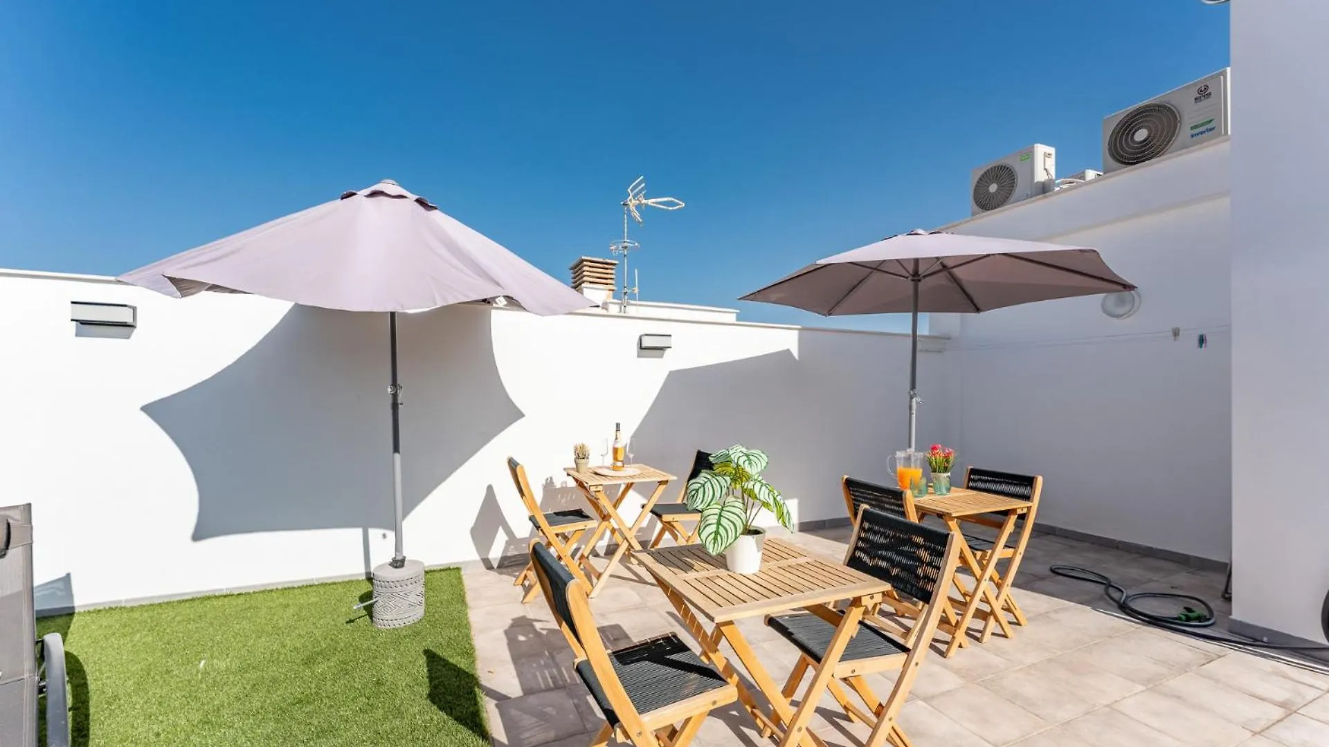 Malagasuite Comfortable Home Apartments